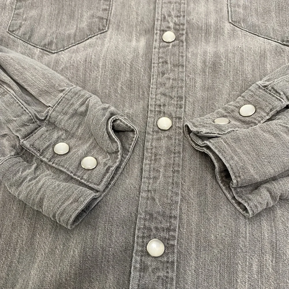 Levis Sawtooth Pearl Snap Shirt Medium Gray Button Up Casual Workwear